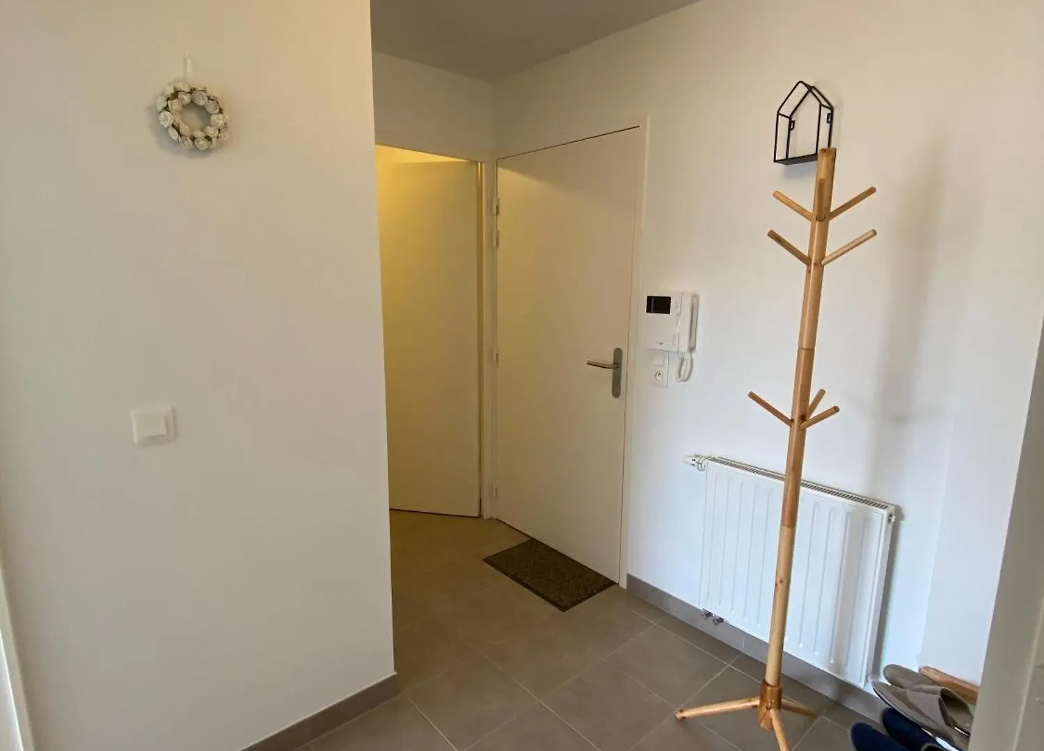 Chez Ngoc - Appartement Meublé Lannion 0*,